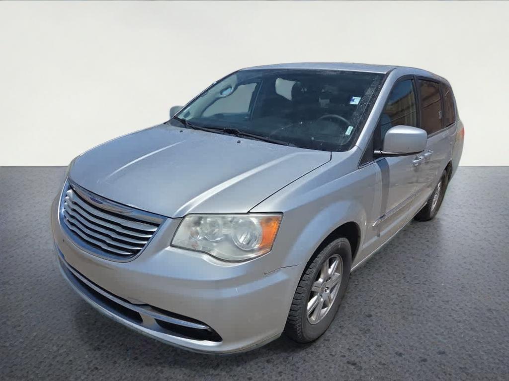 2012 Chrysler Town & Country Touring's photo