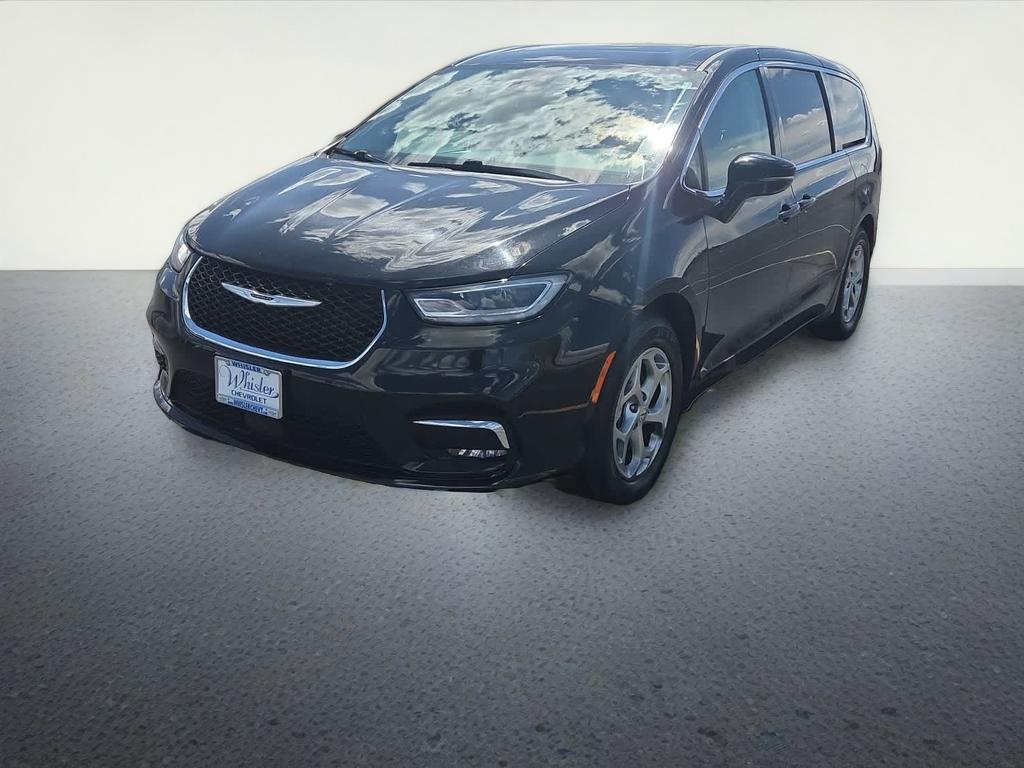 2024 Chrysler Pacifica Limited's photo