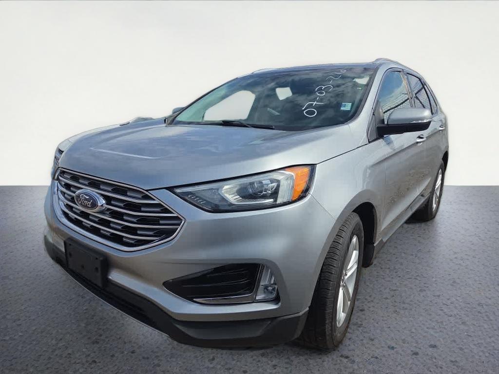 2020 Ford Edge SEL in Silver — front three-quarter view