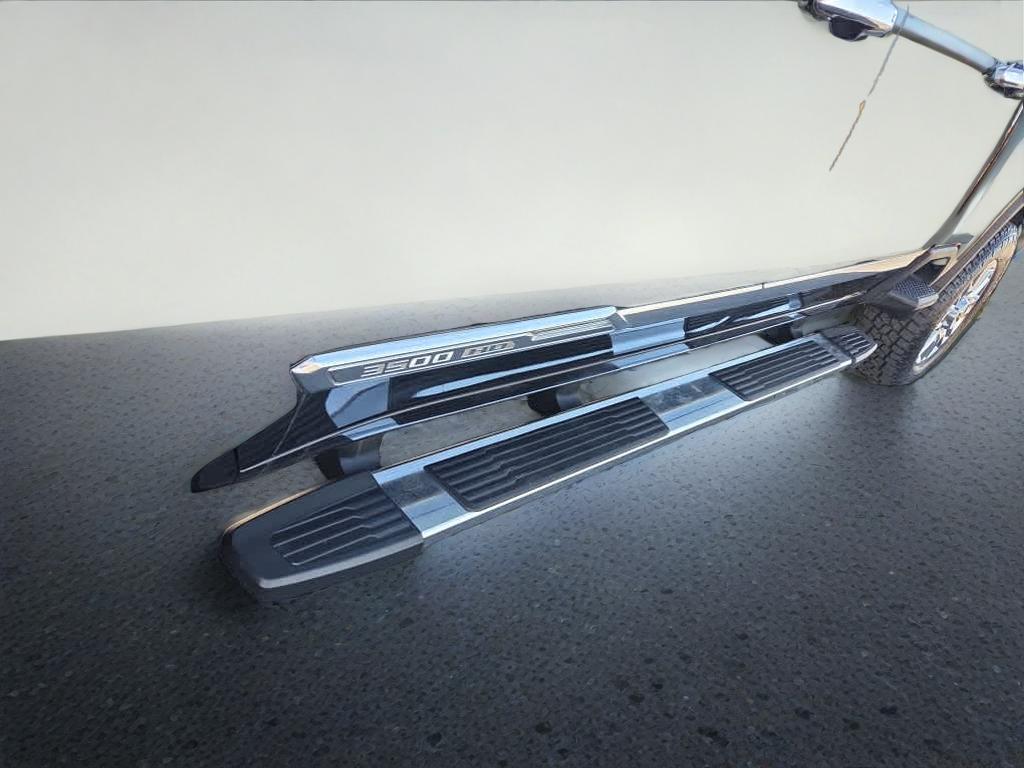2024 Chevrolet Silverado 3500 HD High Country