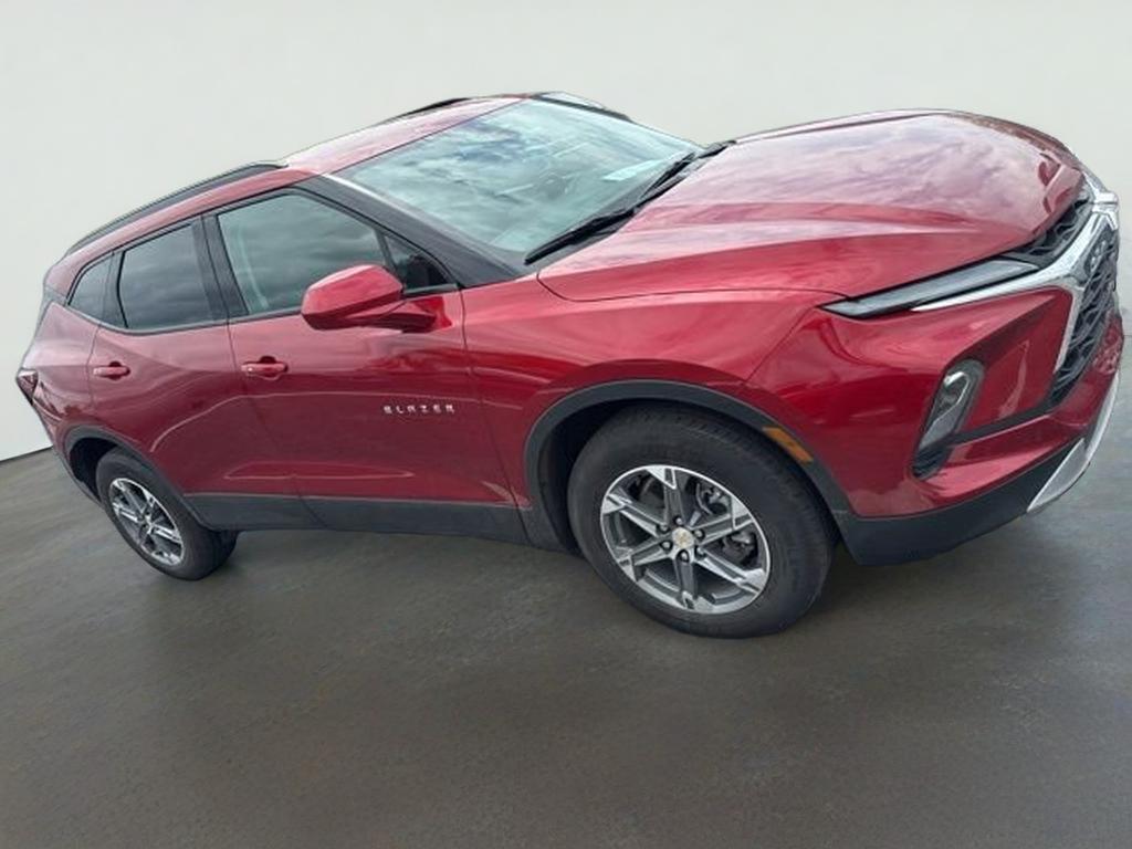2023 Chevrolet Blazer 2.0T 2LT AWD's photo