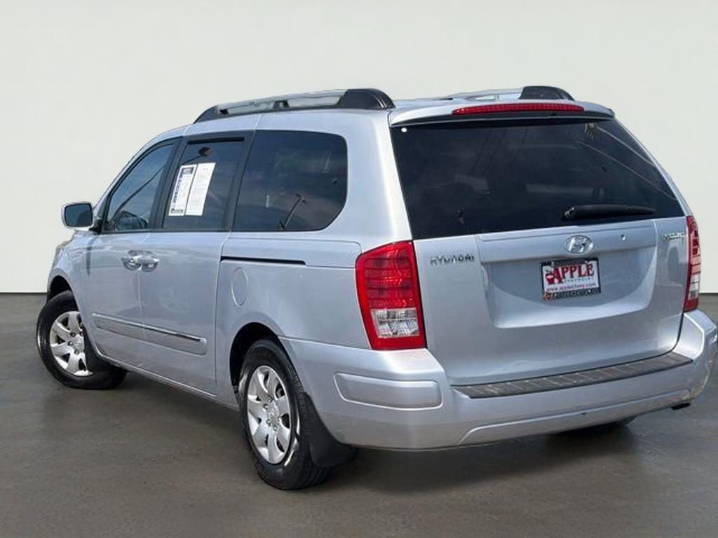 2008 Hyundai Entourage GLS