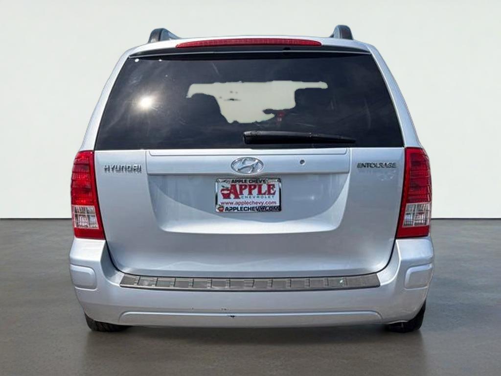 2008 Hyundai Entourage GLS