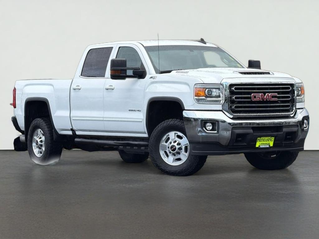 2018 GMC Sierra 4WD Crew Cab Long Box SLE's photo