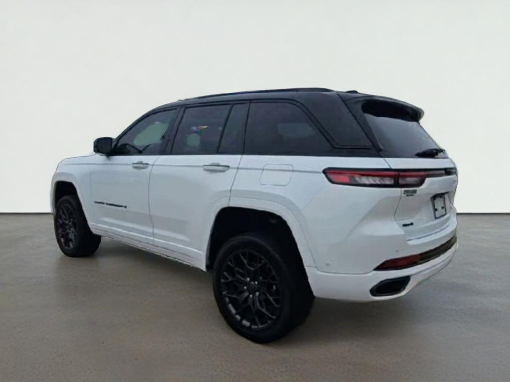 2025 Jeep Grand Cherokee Summit 4x4