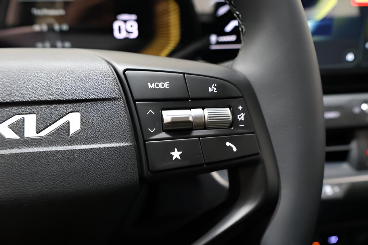 2027 Kia K4 EX