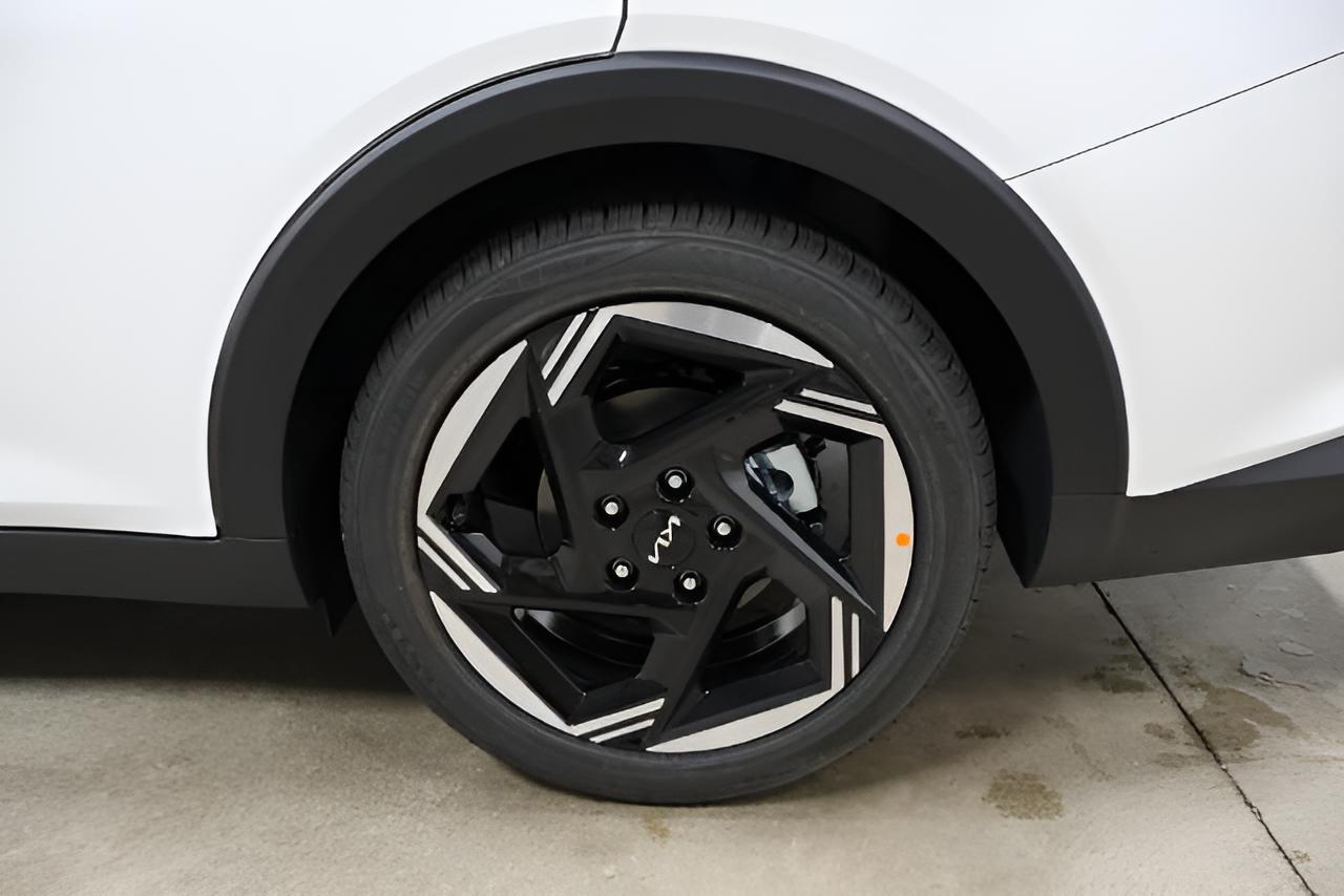 2027 Kia K4 EX