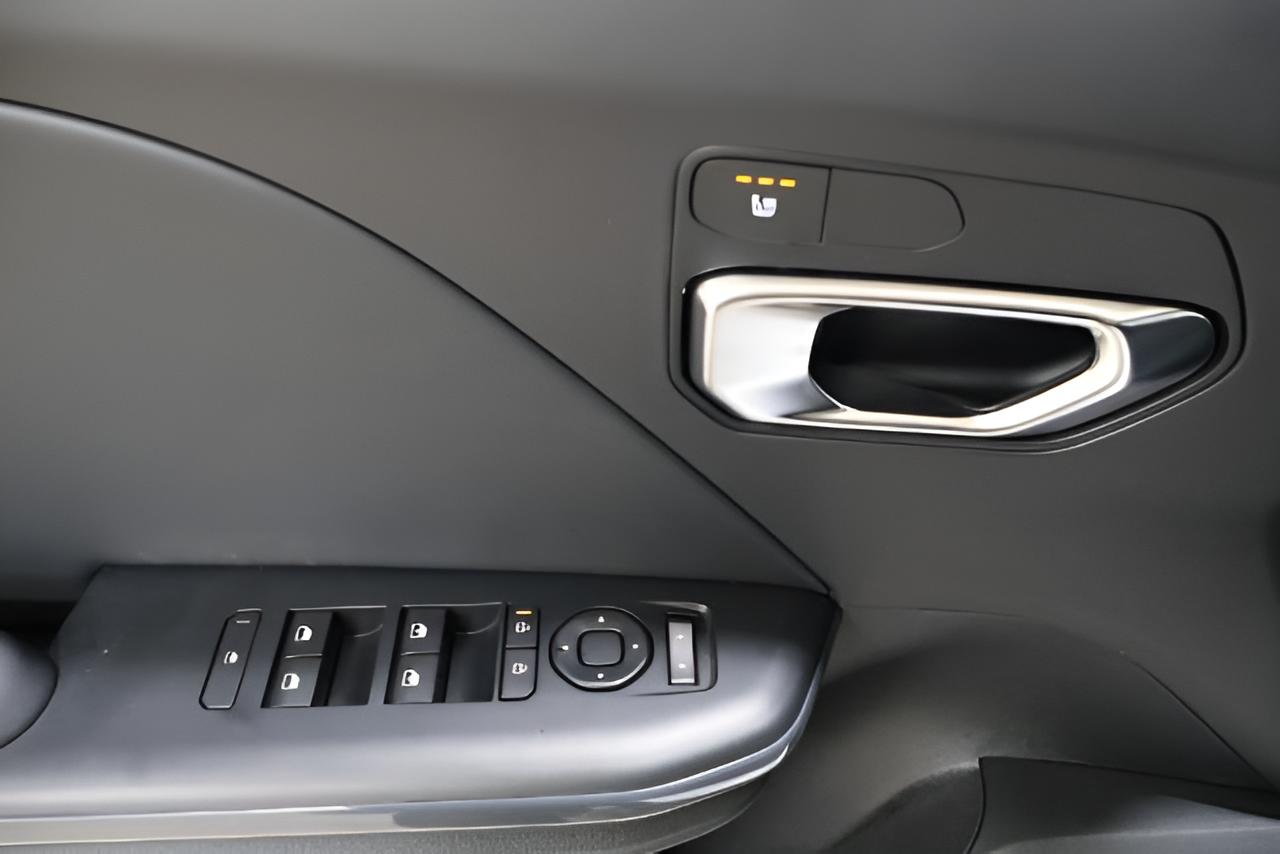 2027 Kia K4 EX