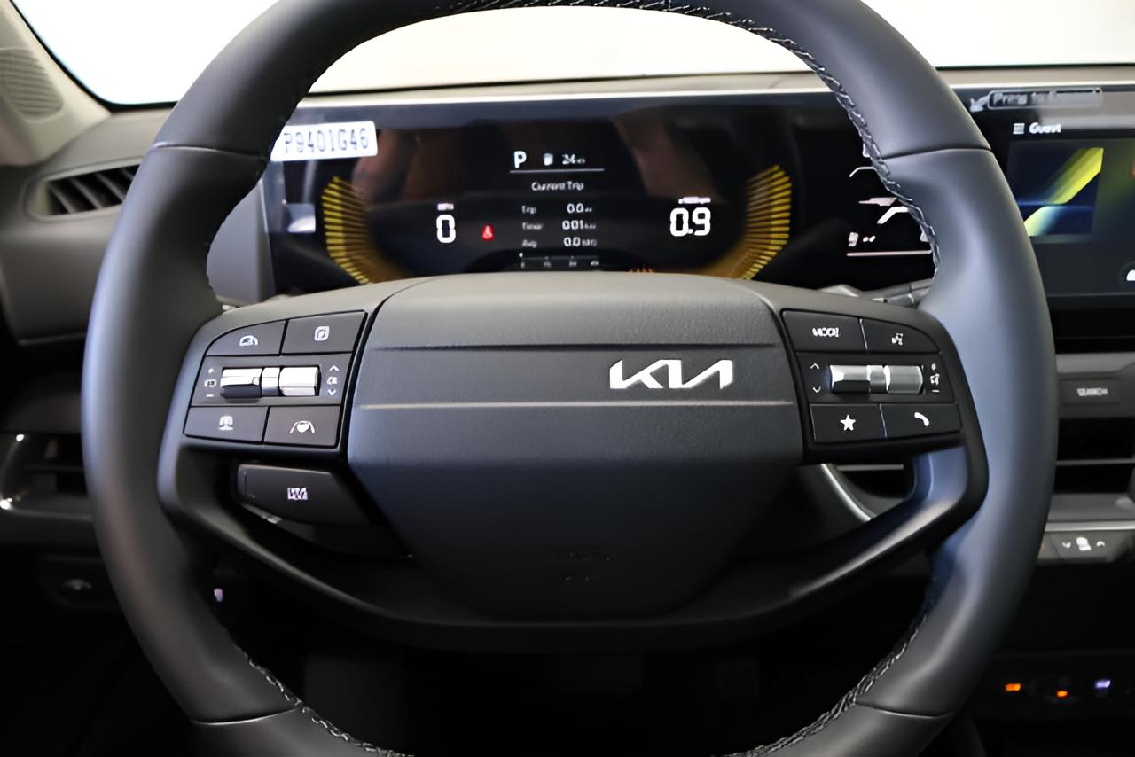 2027 Kia K4 EX
