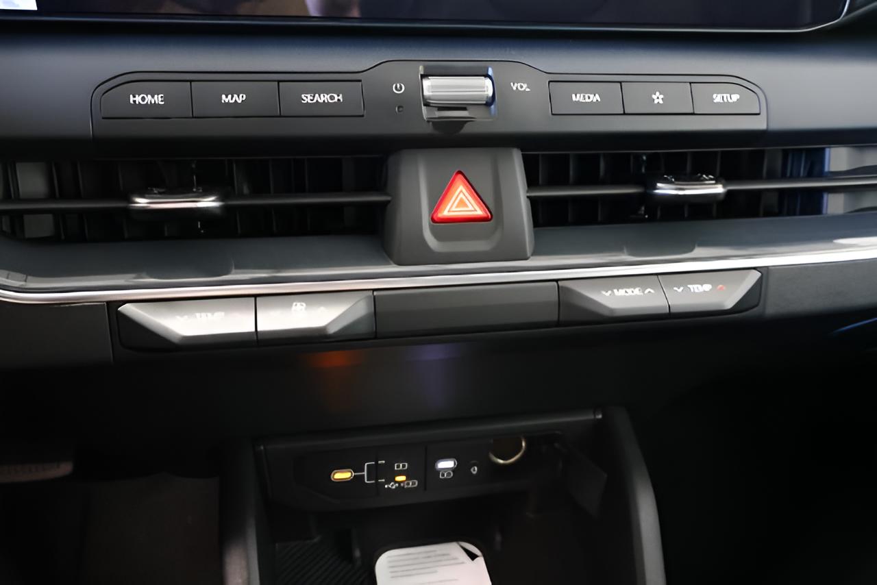 2026 Kia K4 EX
