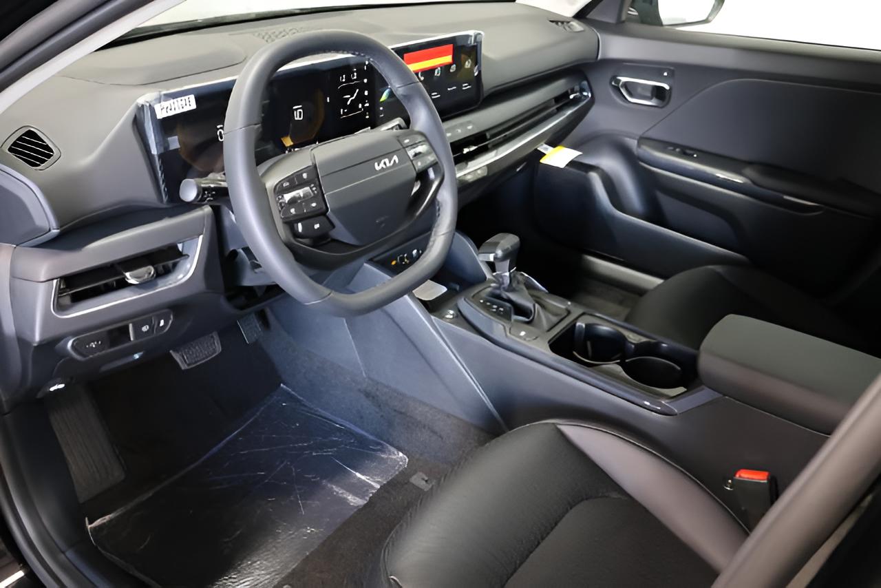 2027 Kia K4 EX