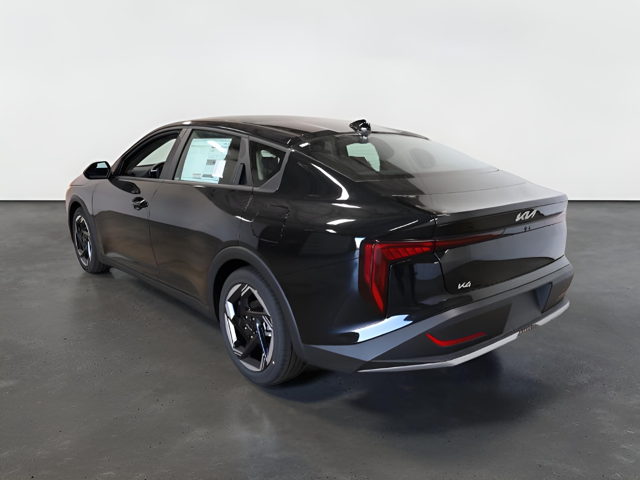 2027 Kia K4 EX