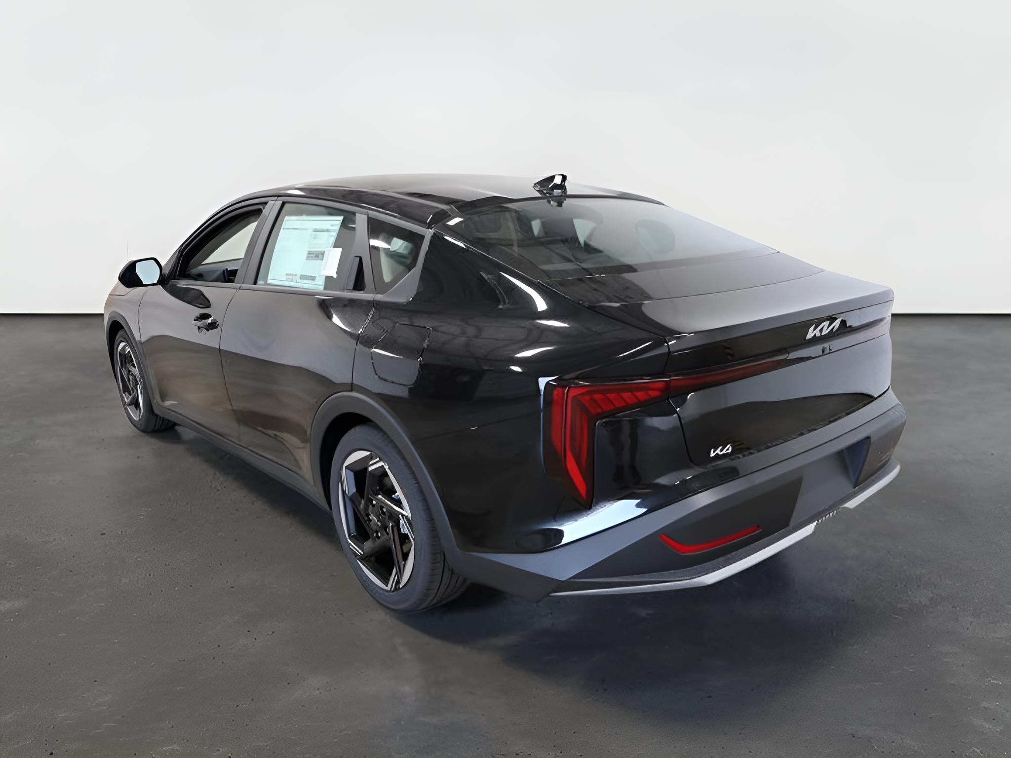 2026 Kia K4 EX