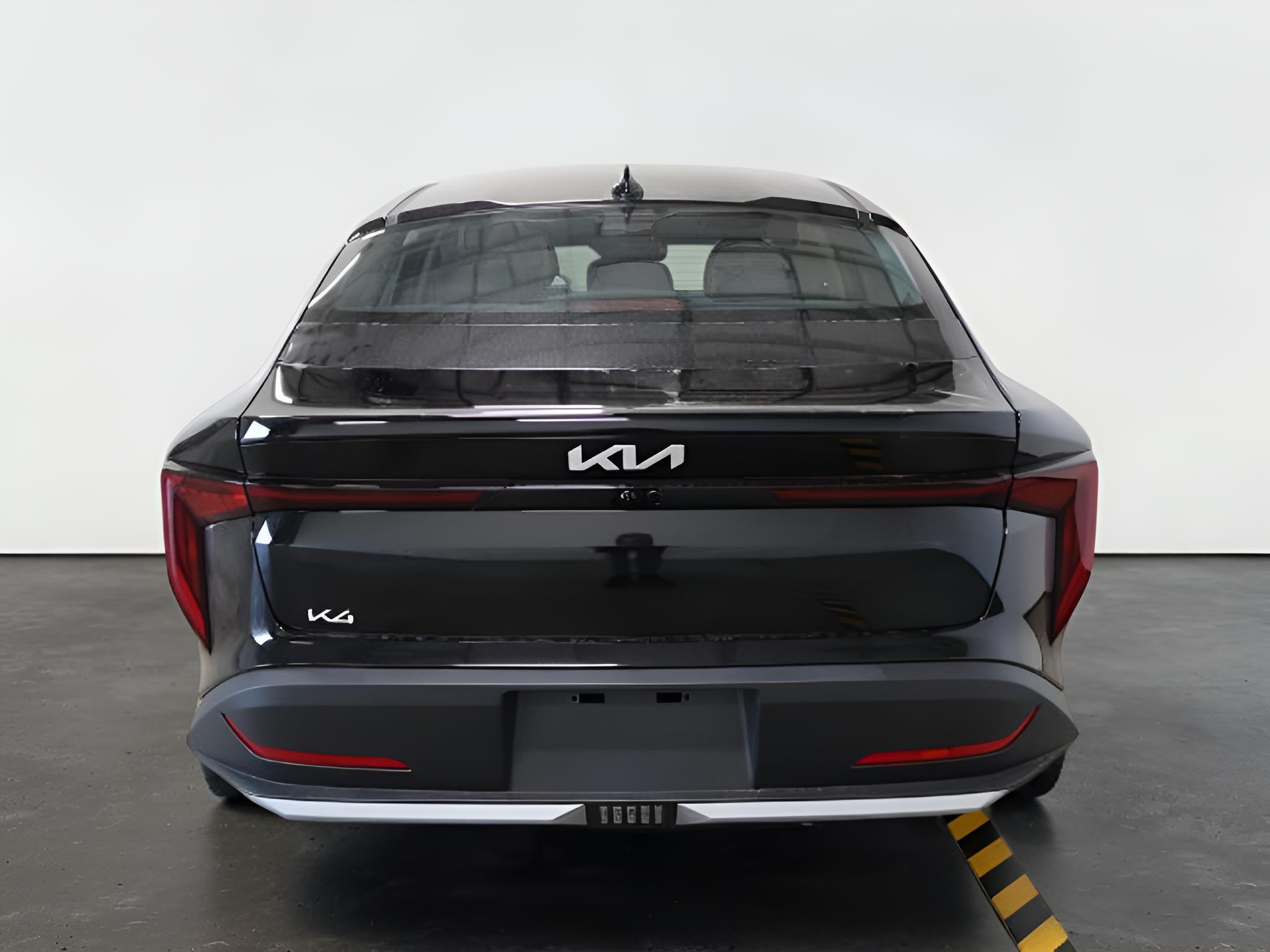 2026 Kia K4 EX