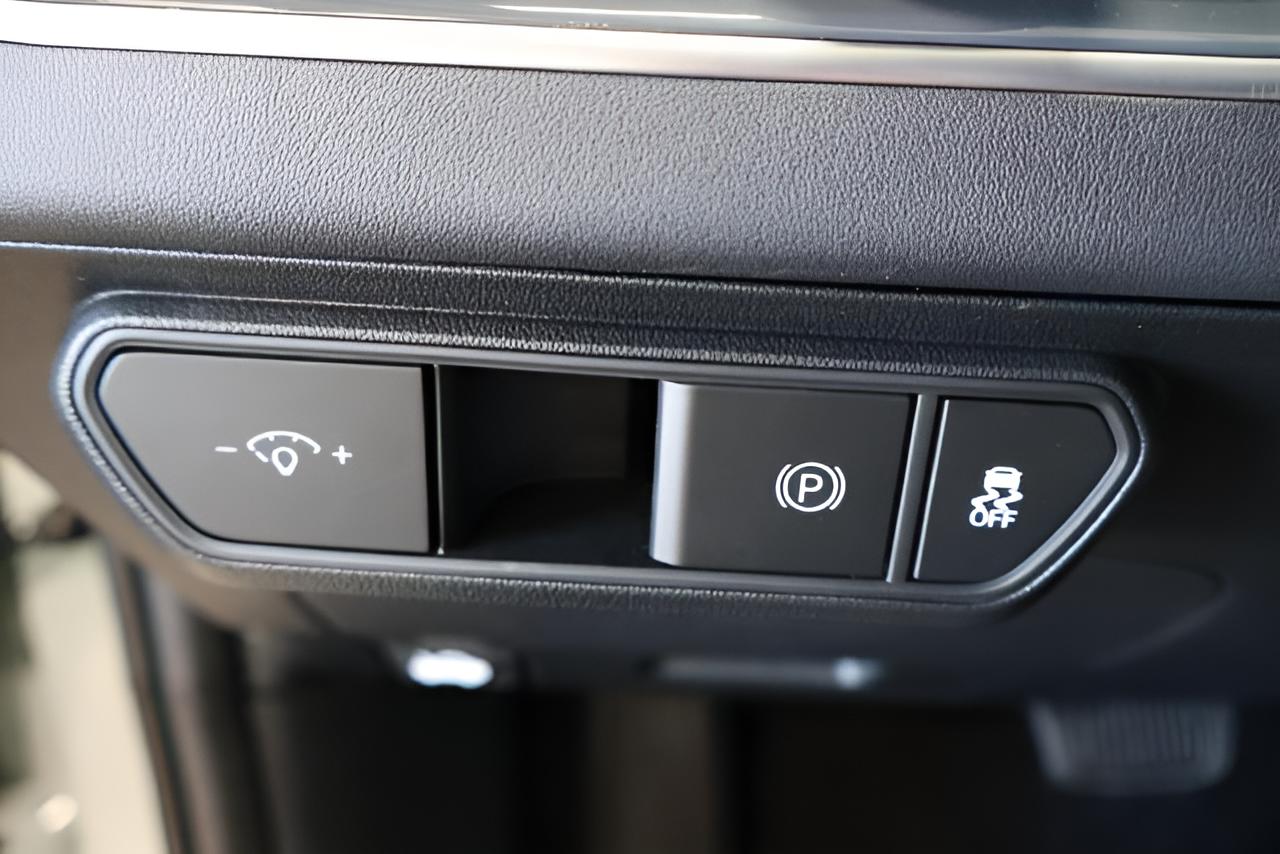 2027 Kia K4 EX
