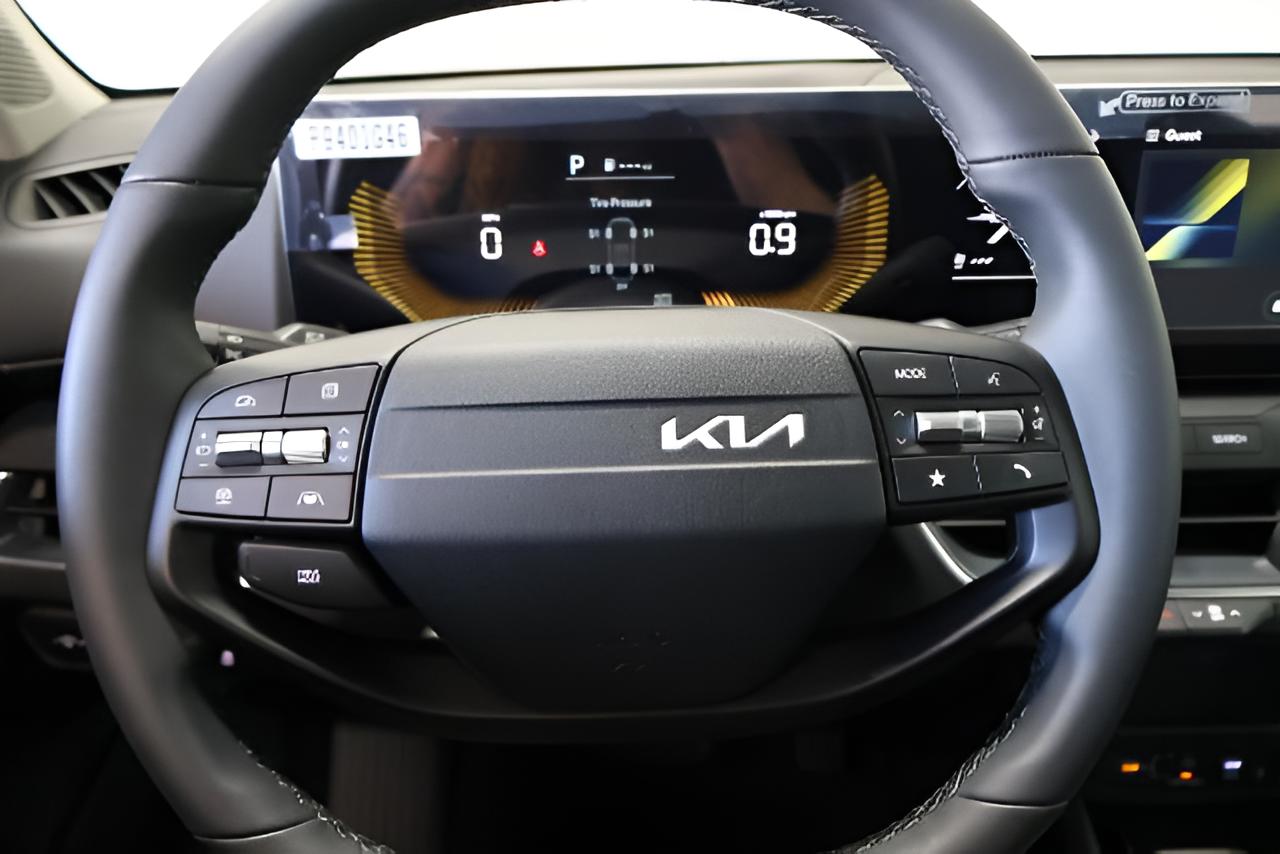 2027 Kia K4 EX