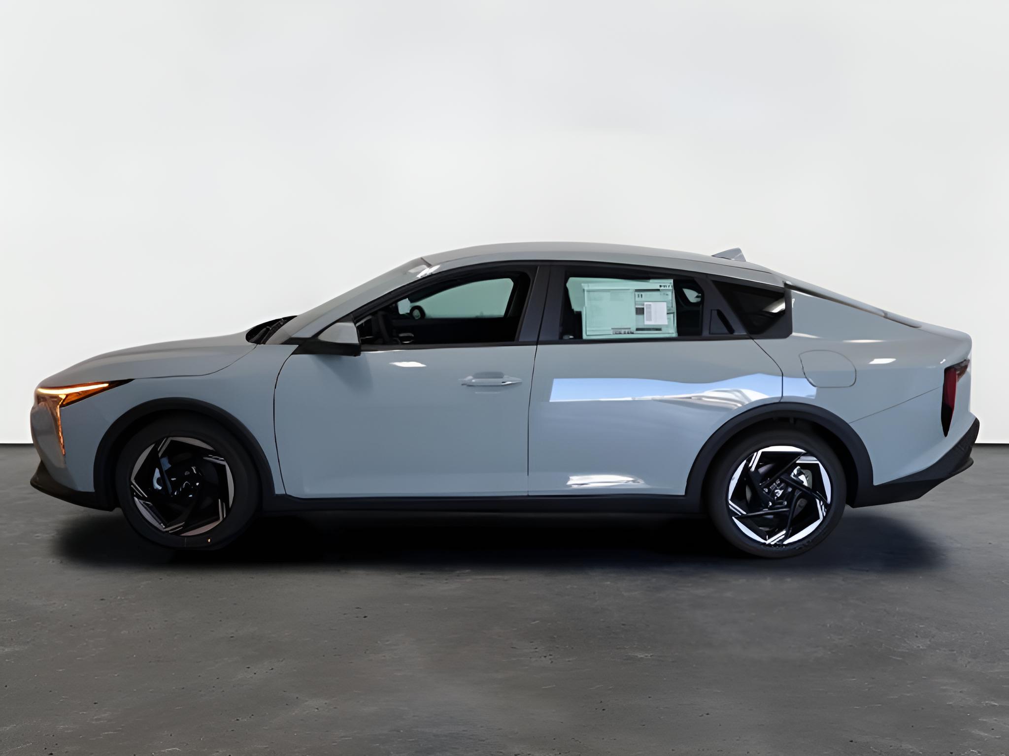 2027 Kia K4 EX