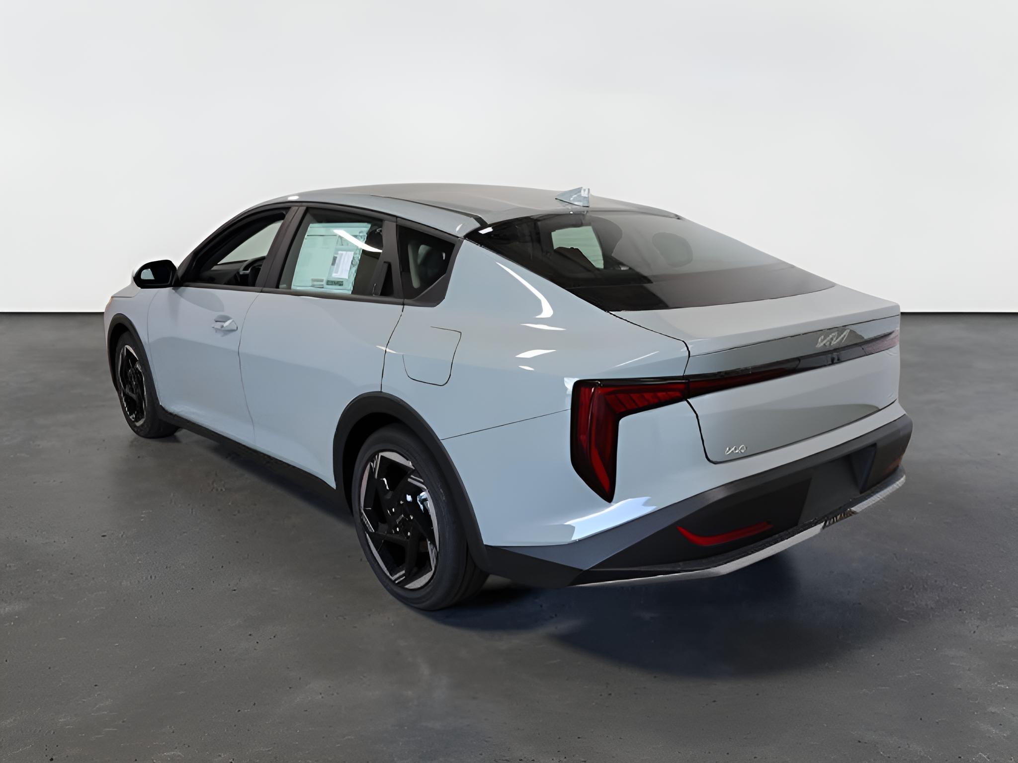 2027 Kia K4 EX