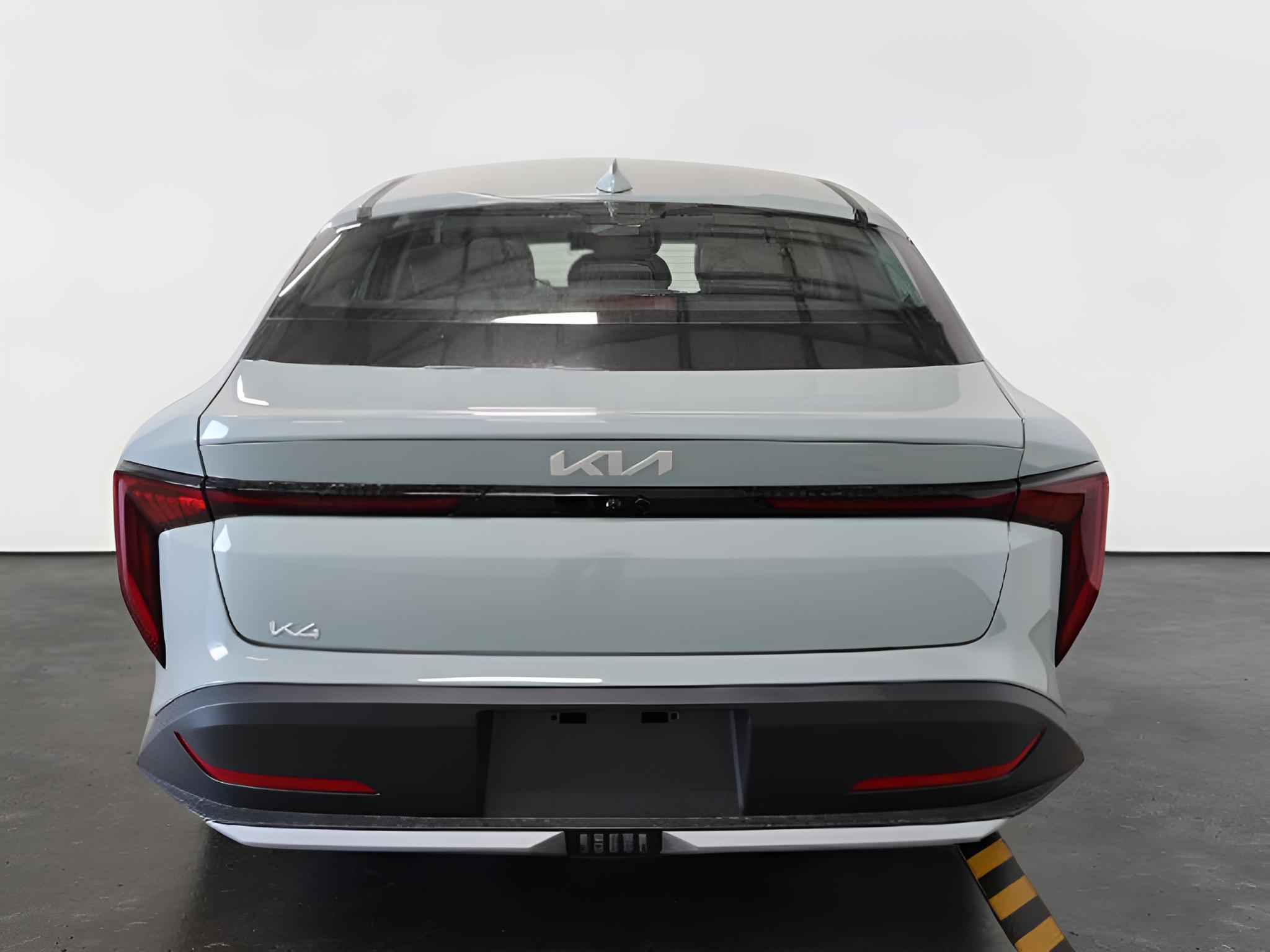 2027 Kia K4 EX