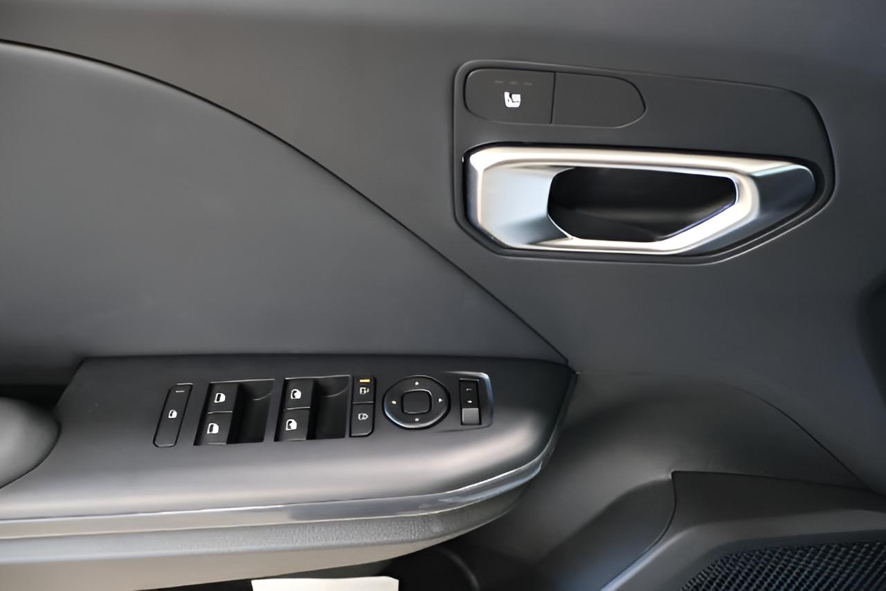 2027 Kia K4 EX
