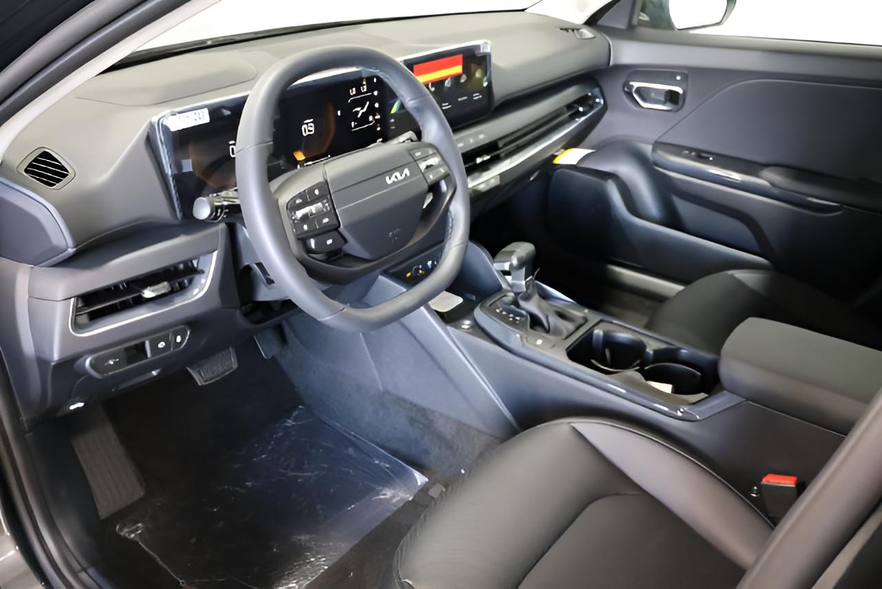 2027 Kia K4 EX