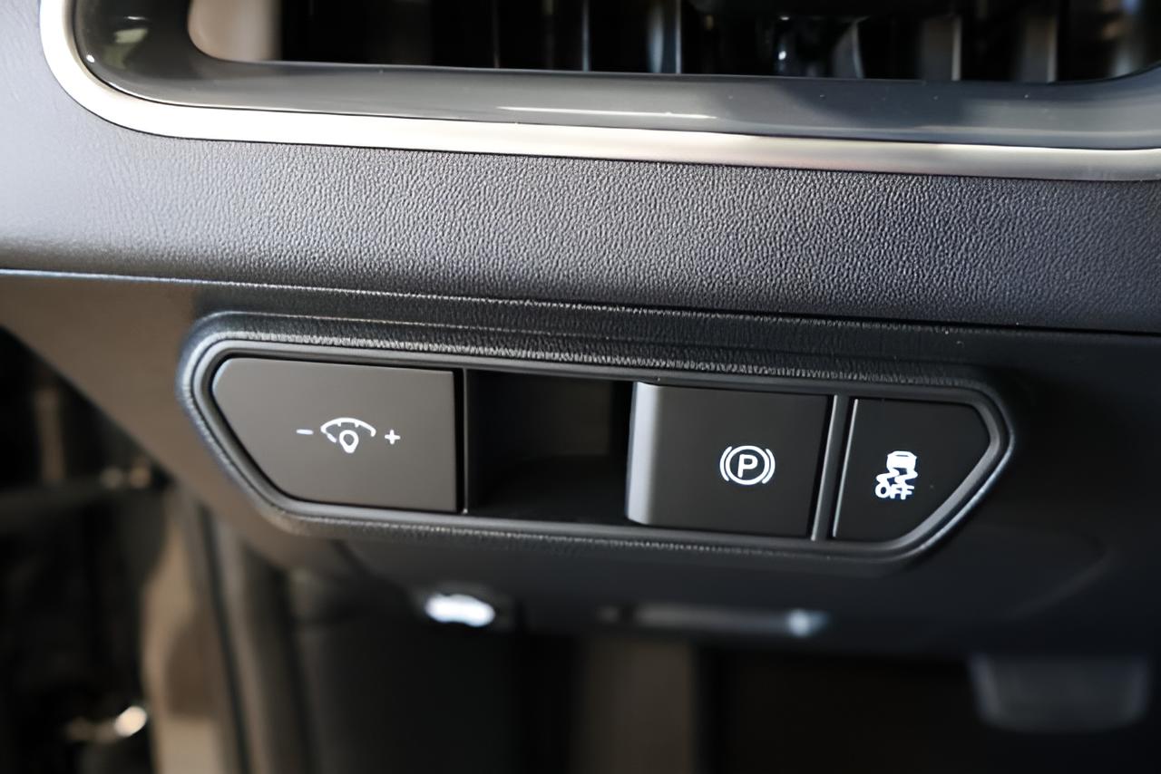 2027 Kia K4 EX