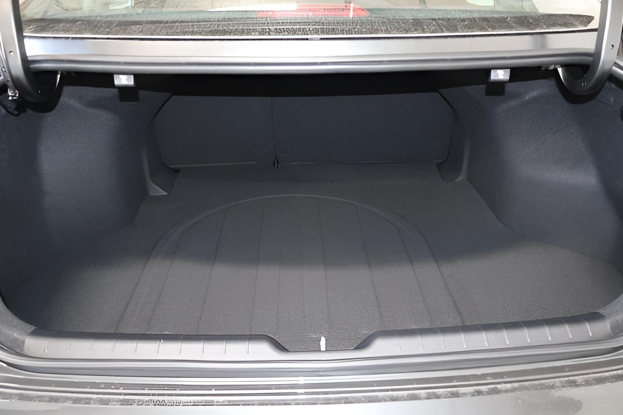 2027 Kia K4 EX