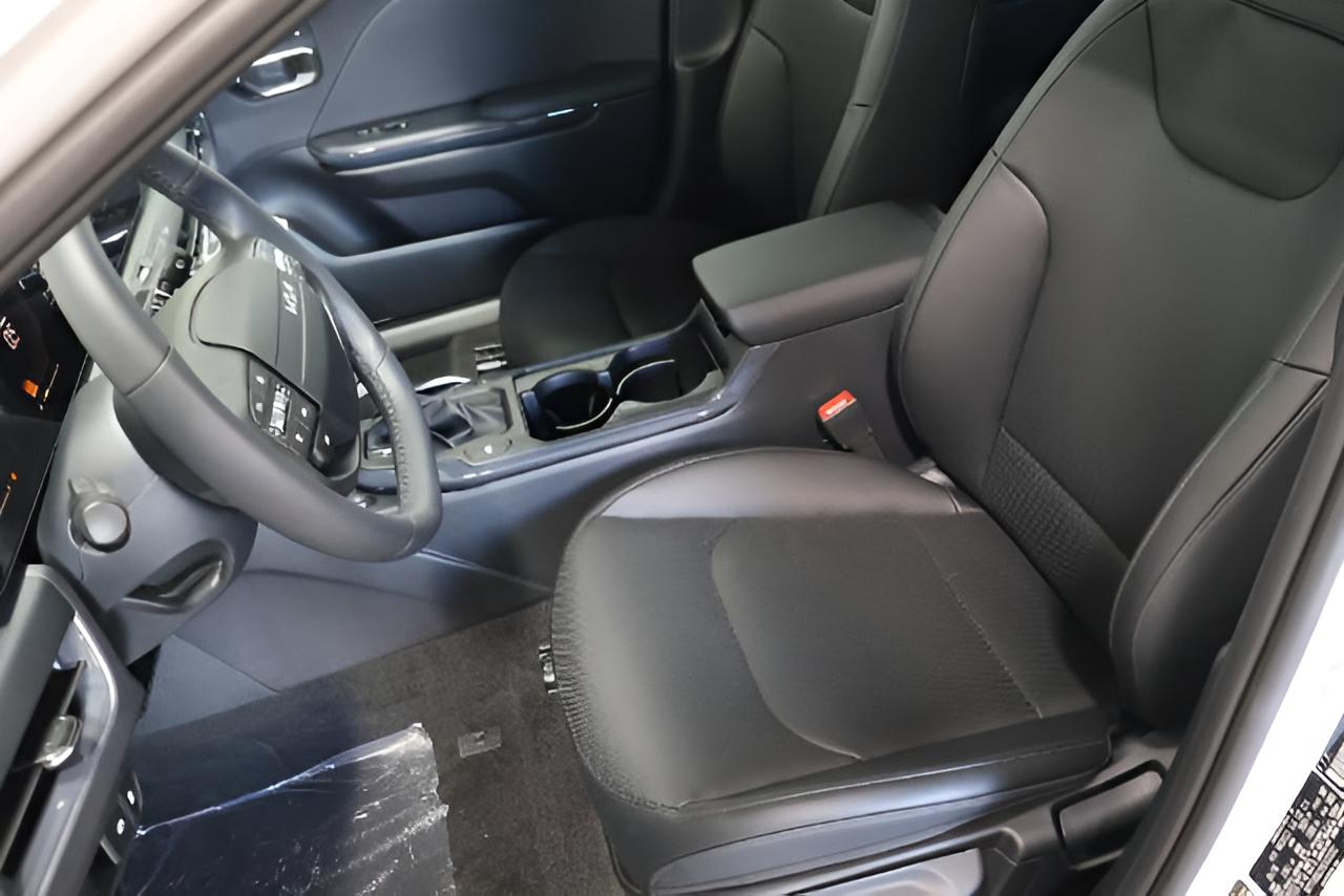 2027 Kia K4 EX