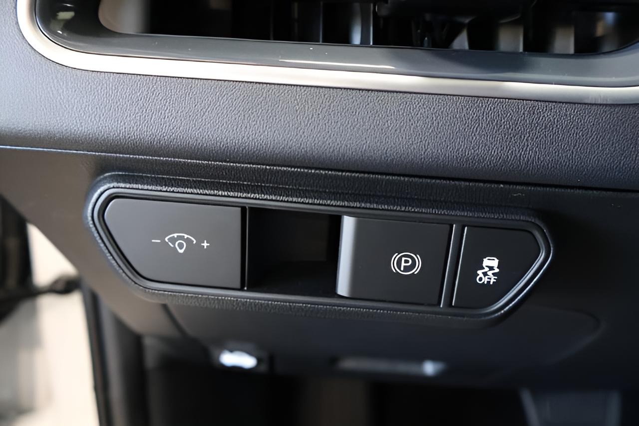 2027 Kia K4 EX