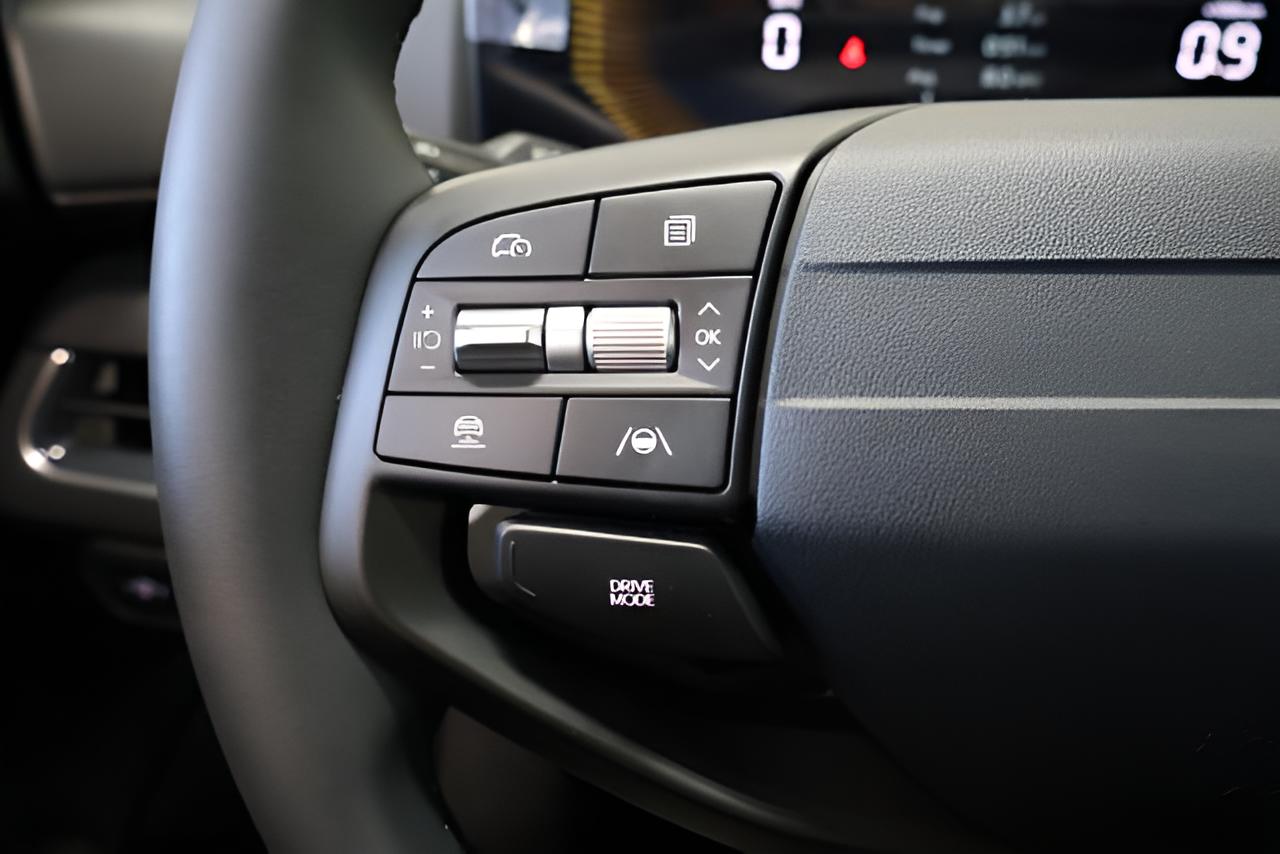 2027 Kia K4 EX
