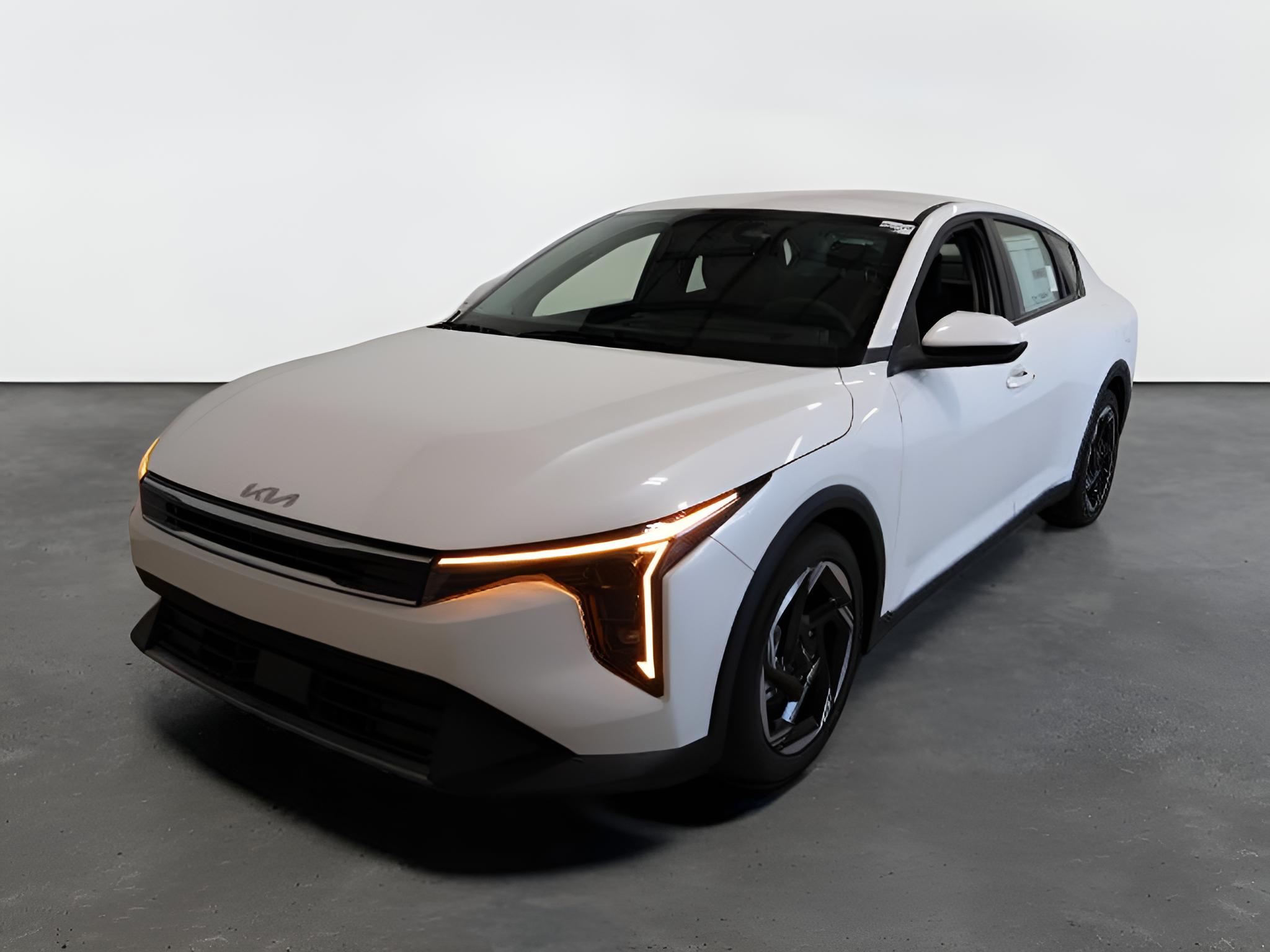 2027 Kia K4 EX
