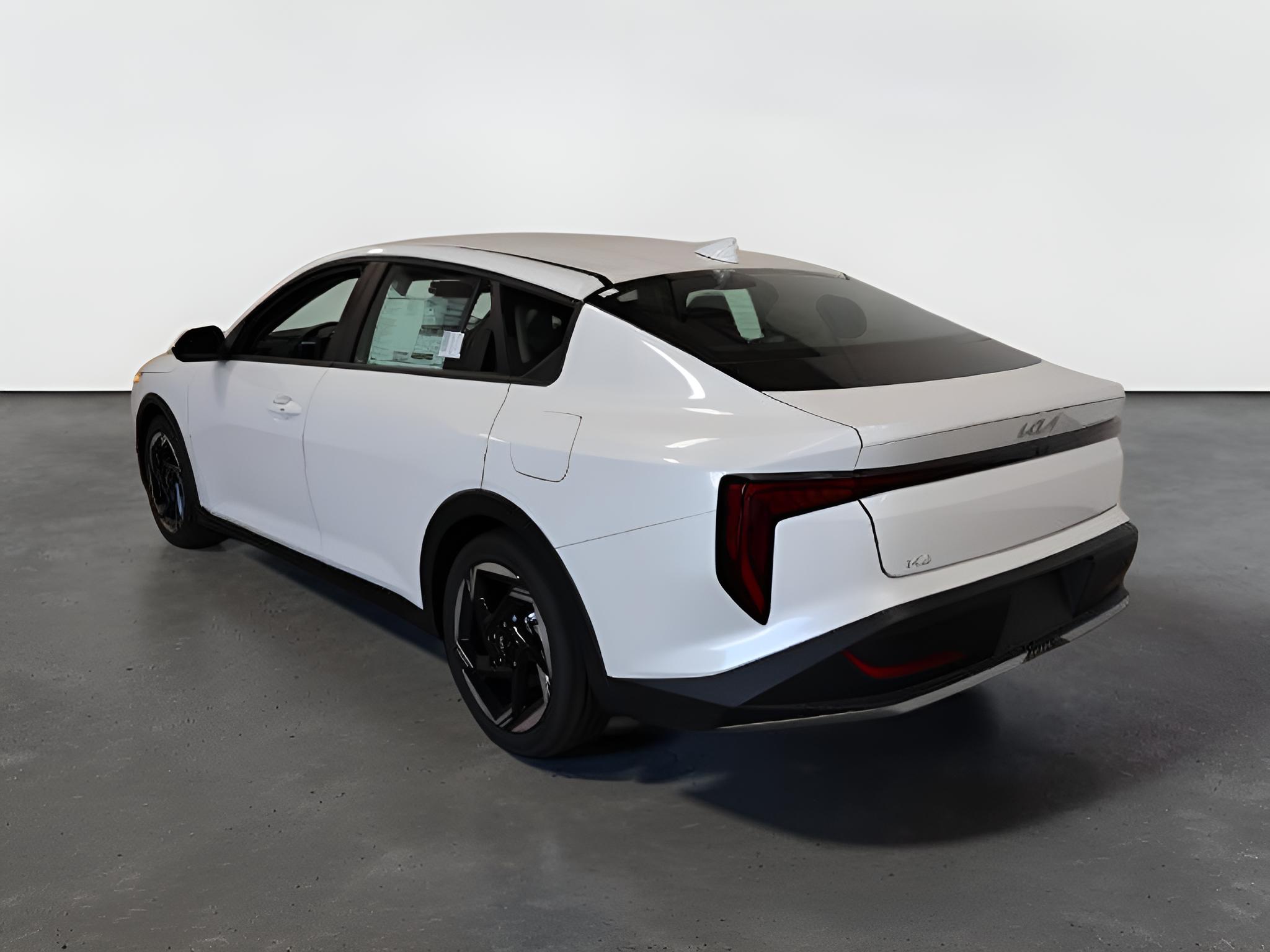 2027 Kia K4 EX