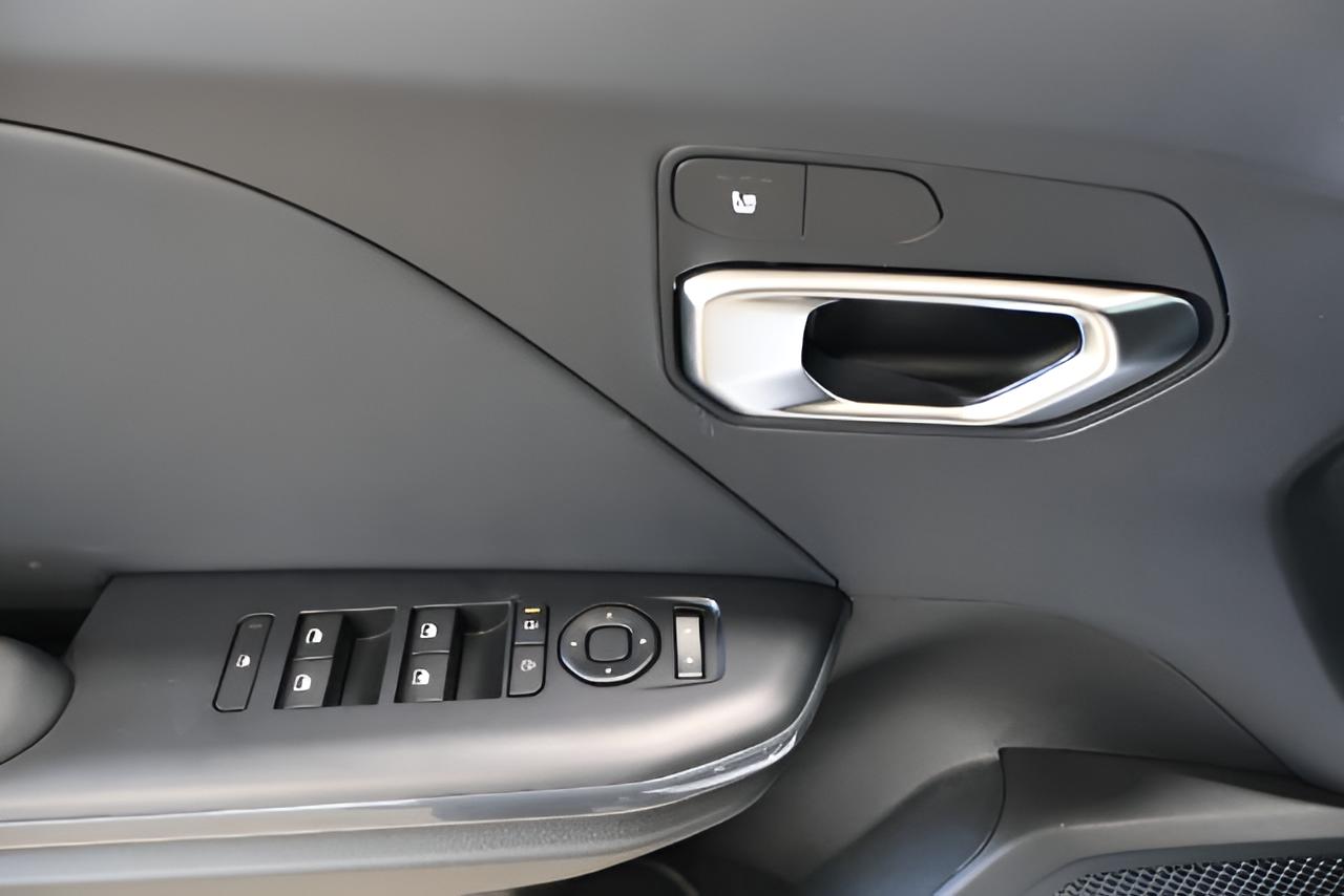 2027 Kia K4 EX