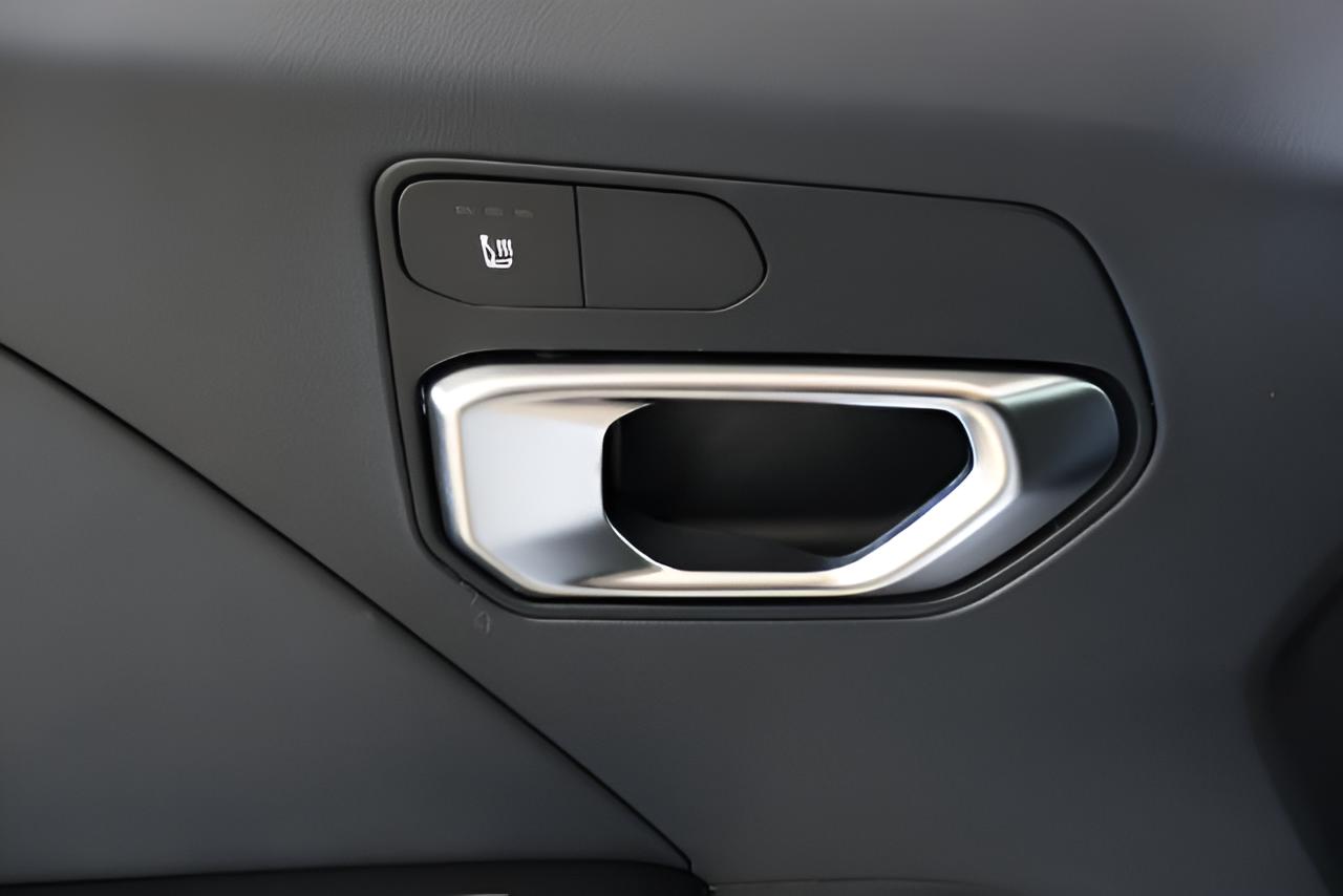 2027 Kia K4 EX
