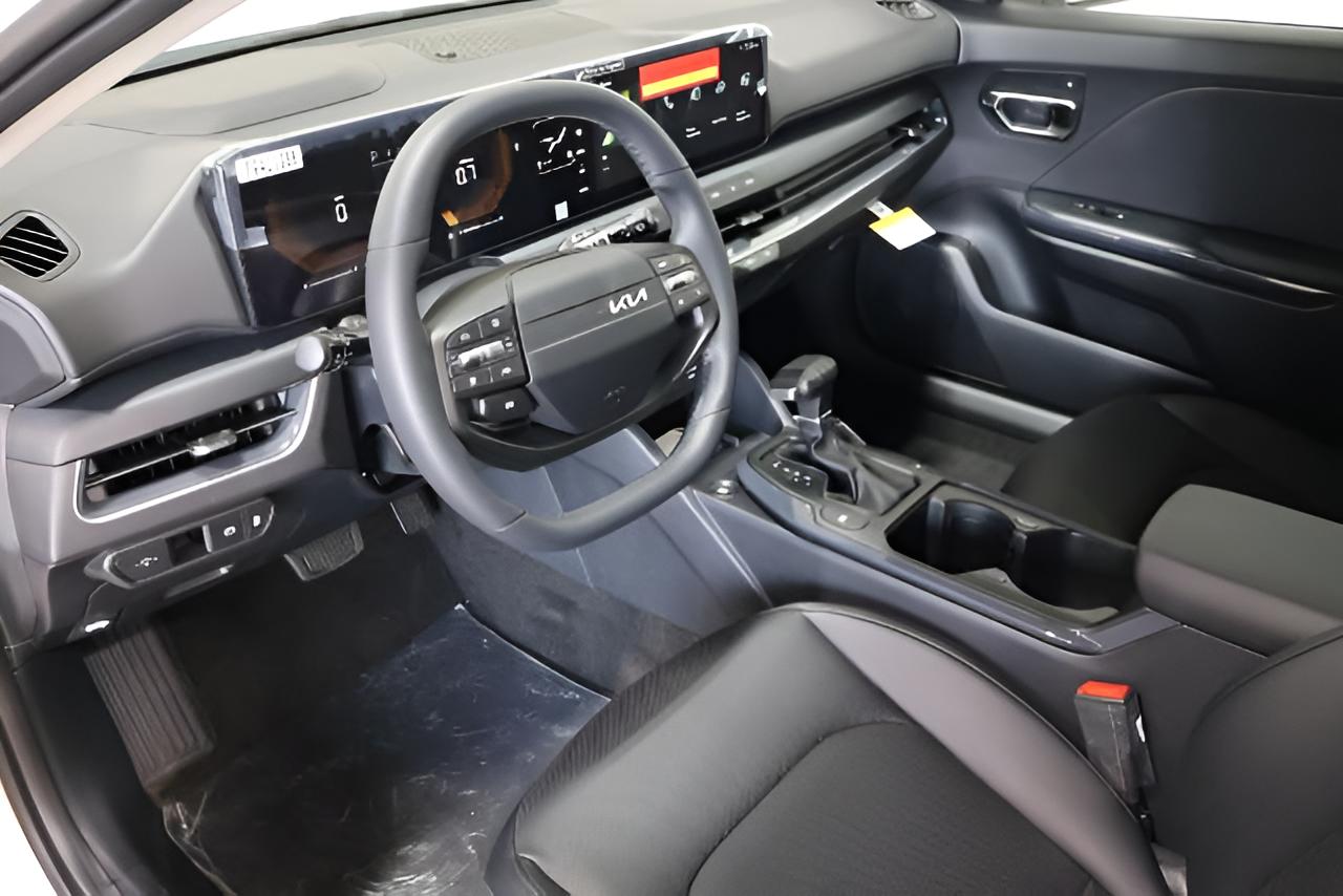 2026 Kia K4 Hatchback EX