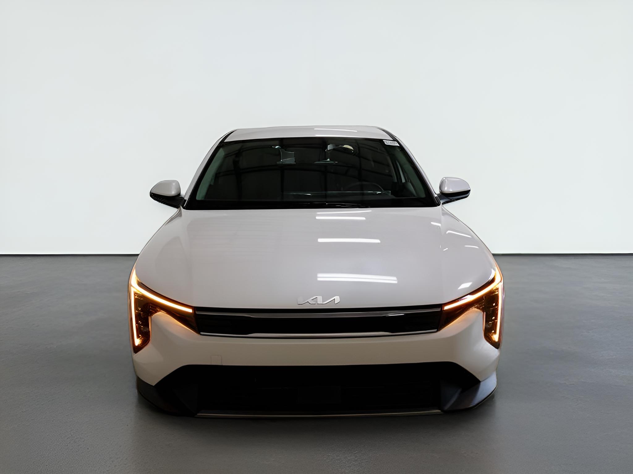2026 Kia K4 Hatchback EX