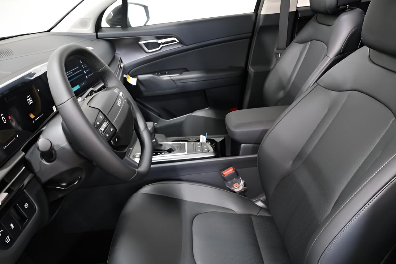 2027 Kia Sportage EX
