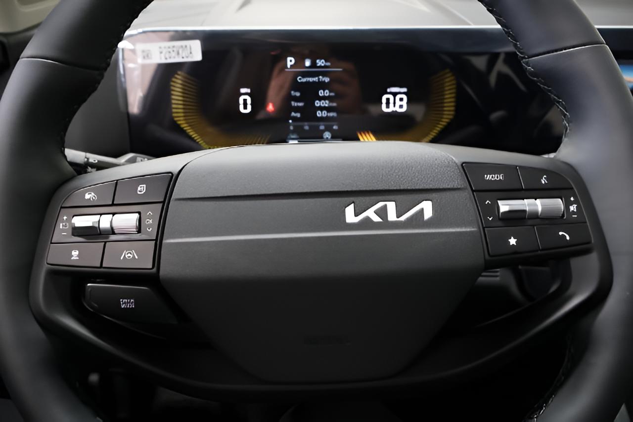 2027 Kia Sportage EX