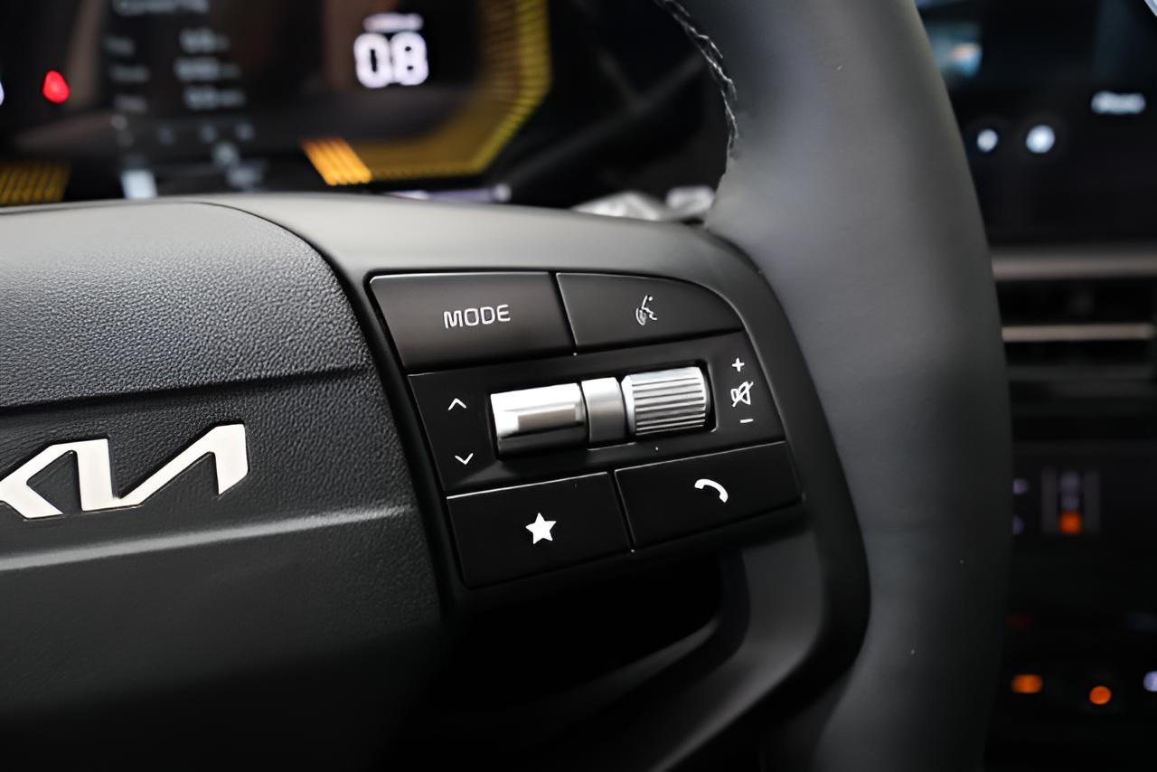 2027 Kia Sportage EX