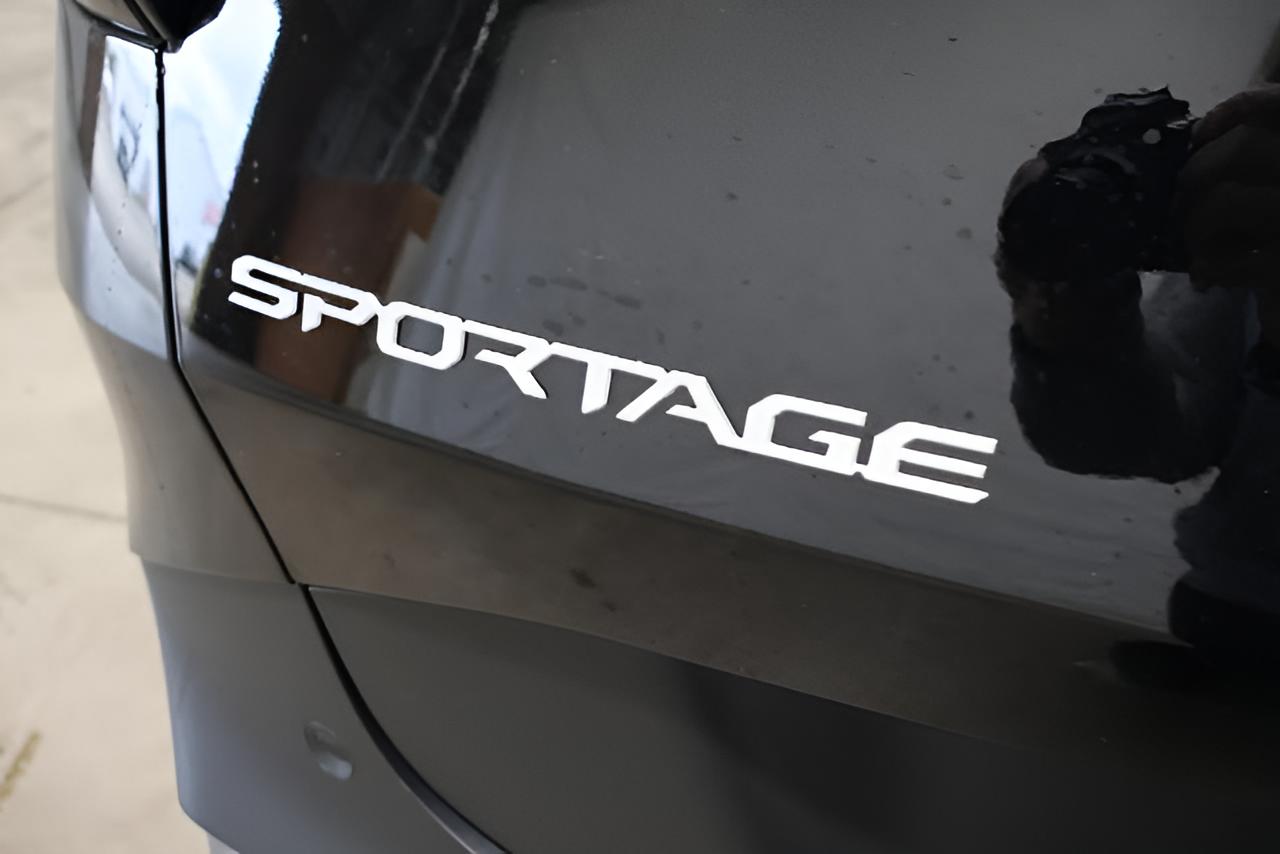 2027 Kia Sportage EX