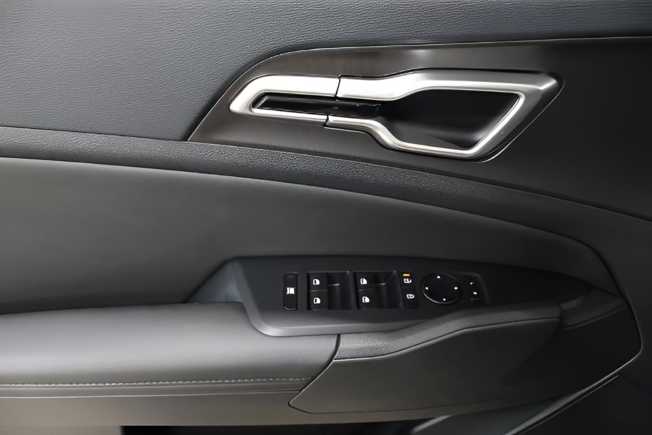 2027 Kia Sportage EX