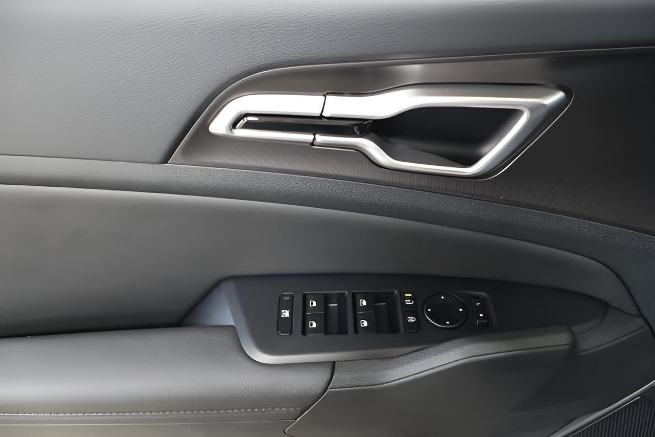 2027 Kia Sportage EX