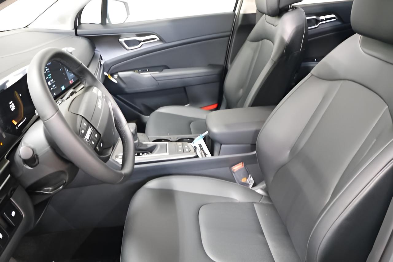 2027 Kia Sportage EX