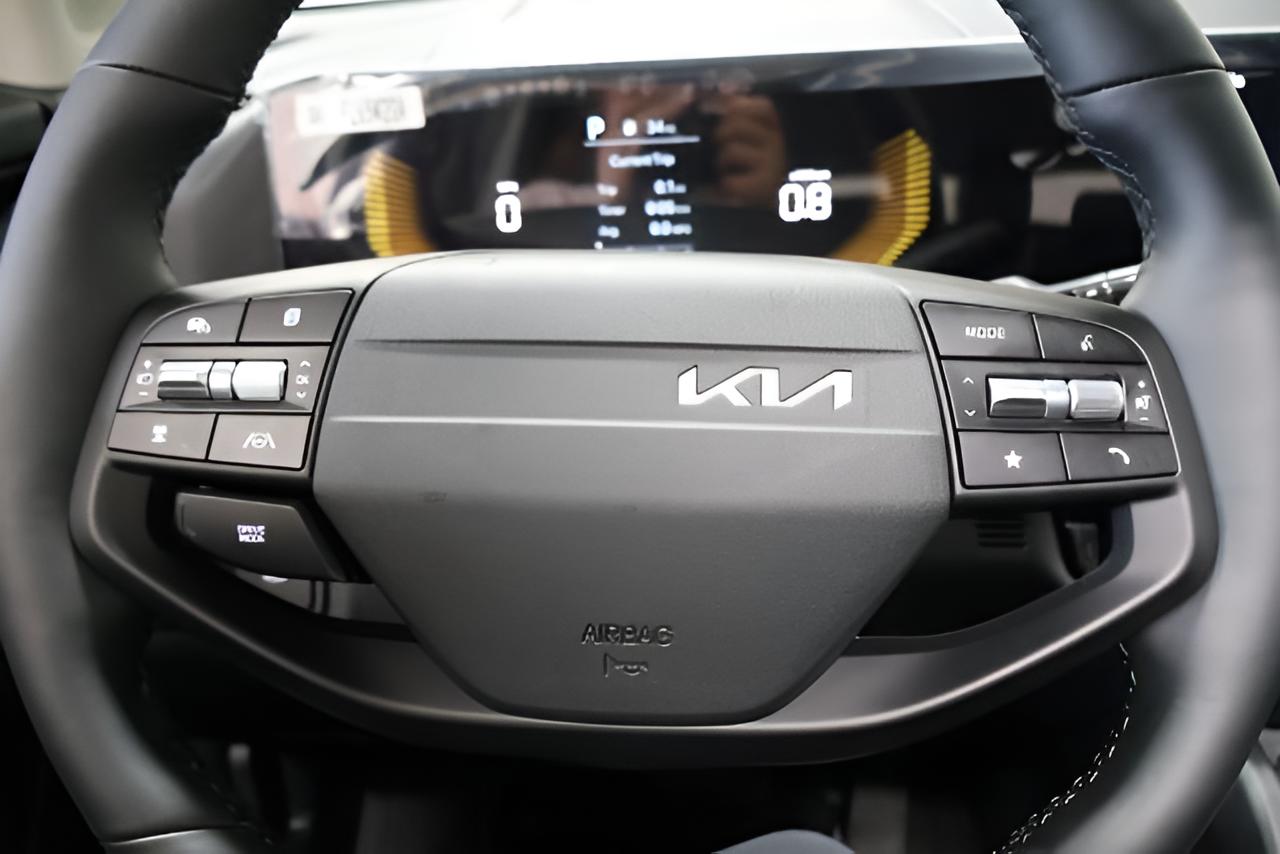 2027 Kia Sportage EX
