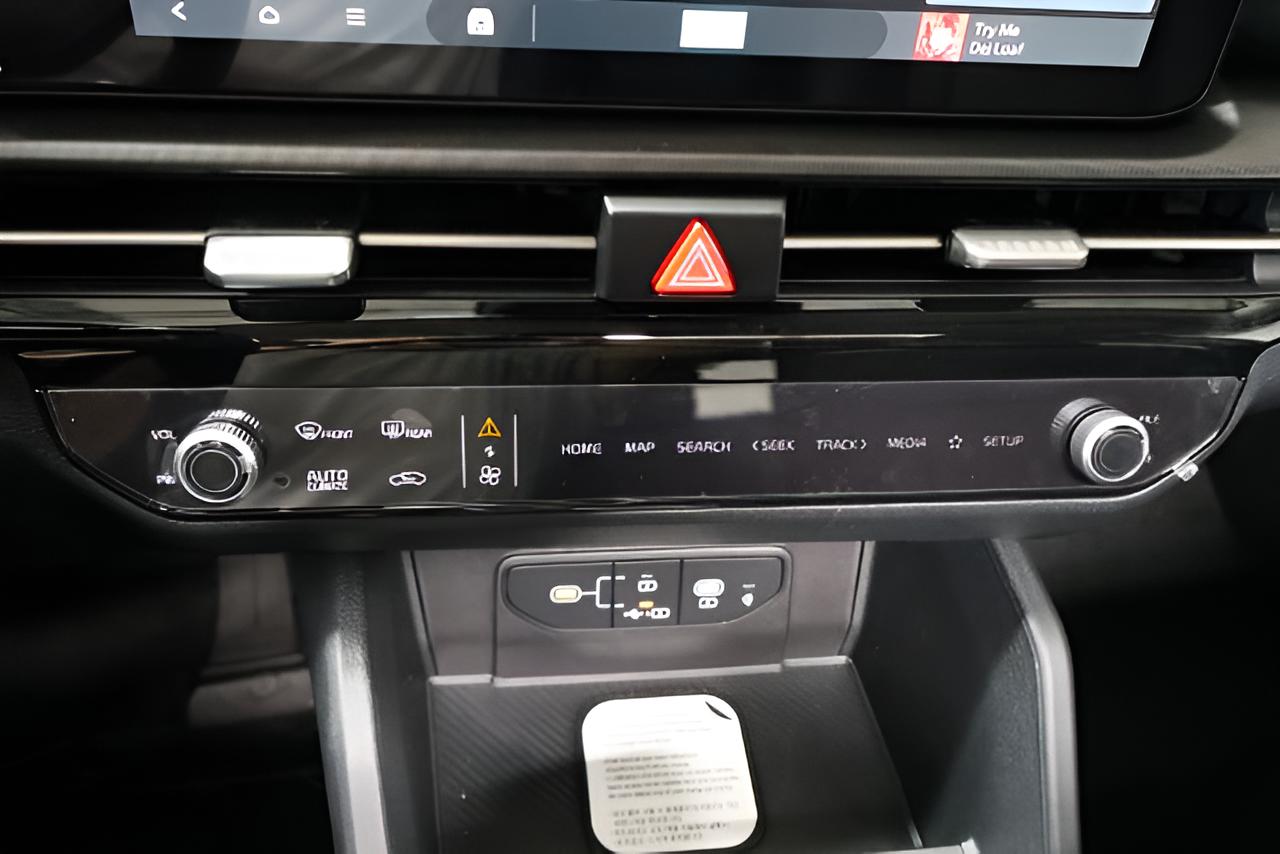 2027 Kia Sportage EX
