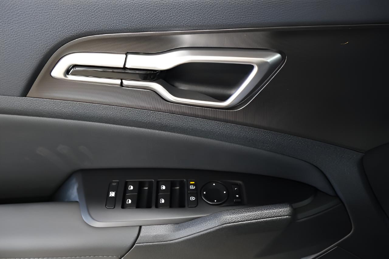 2027 Kia Sportage EX