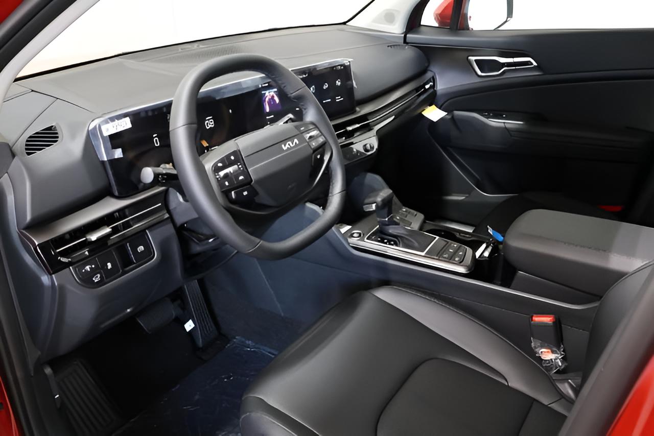 2027 Kia Sportage EX