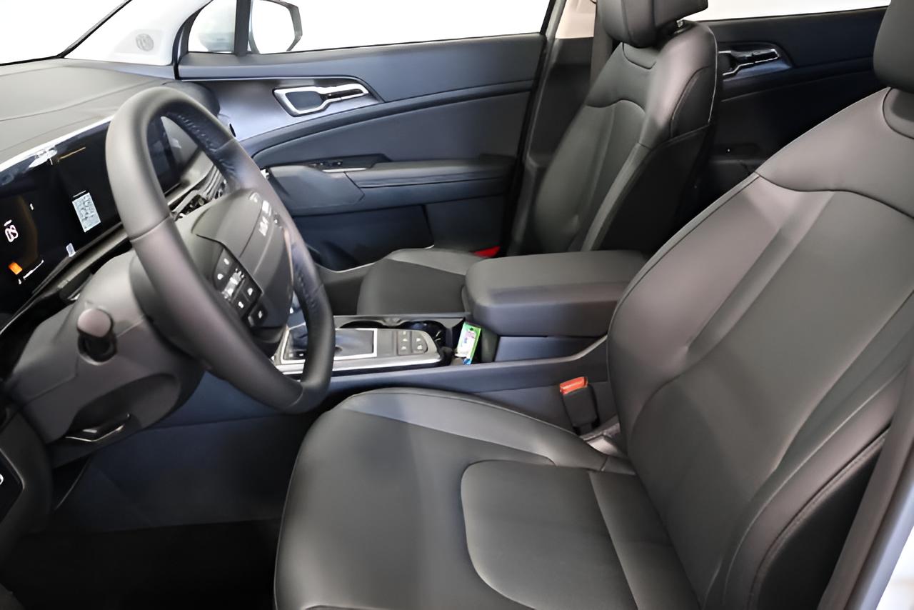 2027 Kia Sportage EX