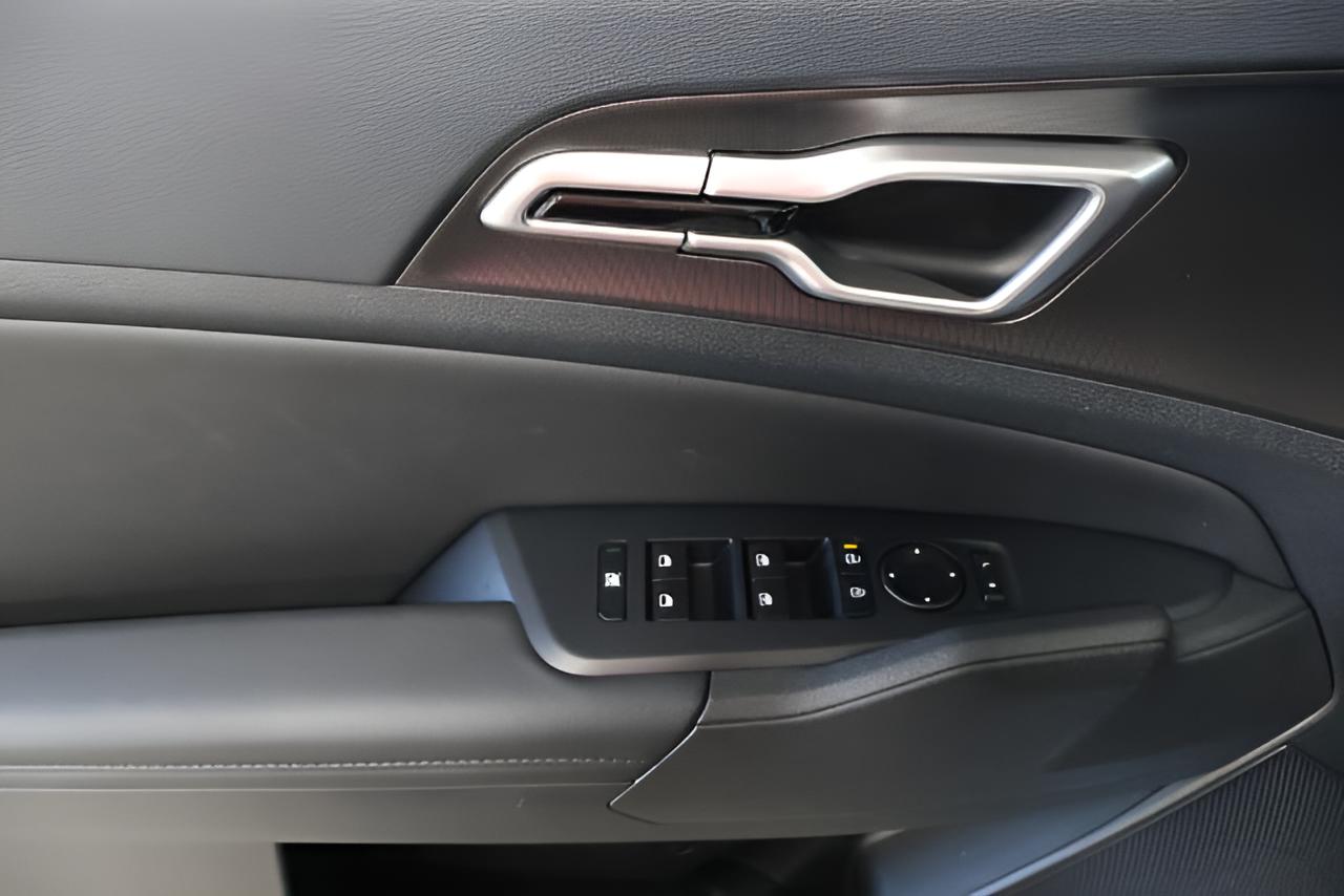 2027 Kia Sportage EX