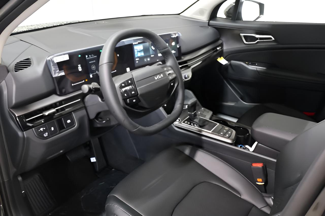2027 Kia Sportage EX